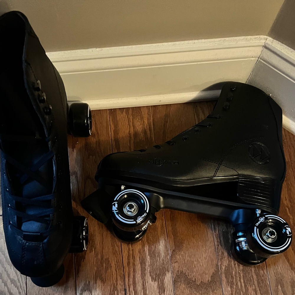 Skates